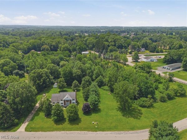 2390 Auberry Drive, Green, OH 44312