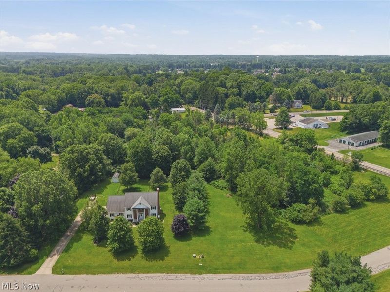 2390 Auberry Drive, Green, OH 44312 Photo 1
