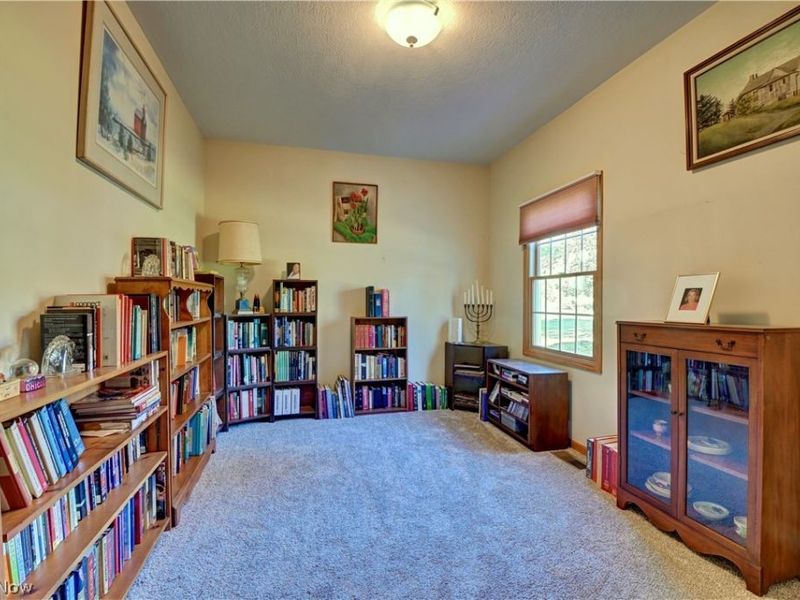 2390 Auberry Drive, Green, OH 44312 Photo 12