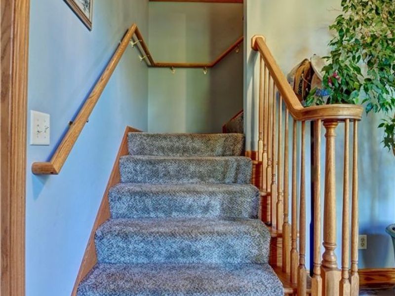 2390 Auberry Drive, Green, OH 44312 Photo 14