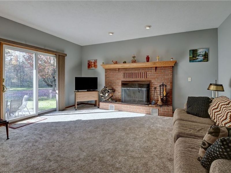 2390 Auberry Drive, Green, OH 44312 Photo 5