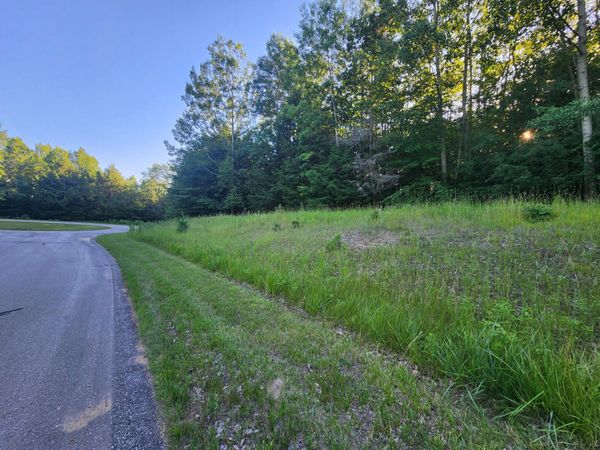9500 Moon Ridge Road, Unit 83, Onekama, MI 49675