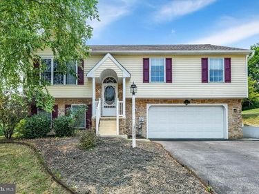 401 RABBIT HILL LANE , LANCASTER, PA 17603