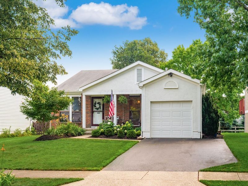 7576 Toweron Lane, Columbus, OH 43235 Photo 2