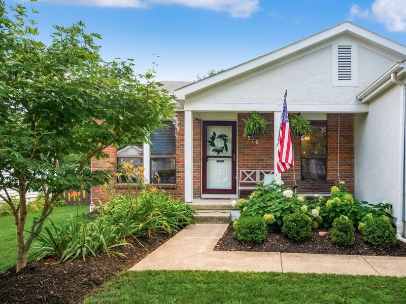 7576 Toweron Lane, Columbus, OH 43235 Photo 4