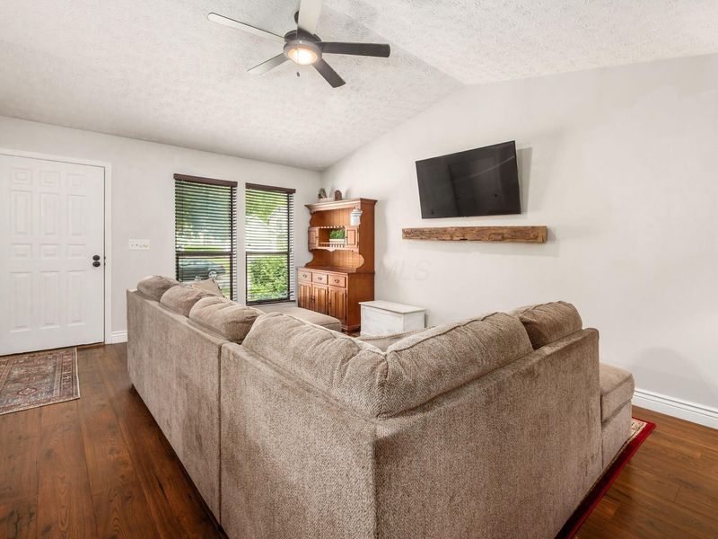 7576 Toweron Lane, Columbus, OH 43235 Photo 8