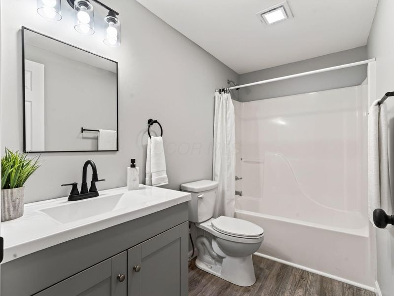 861 Old Leonard Avenue , Unit 859, Columbus, OH 43203 Photo 23