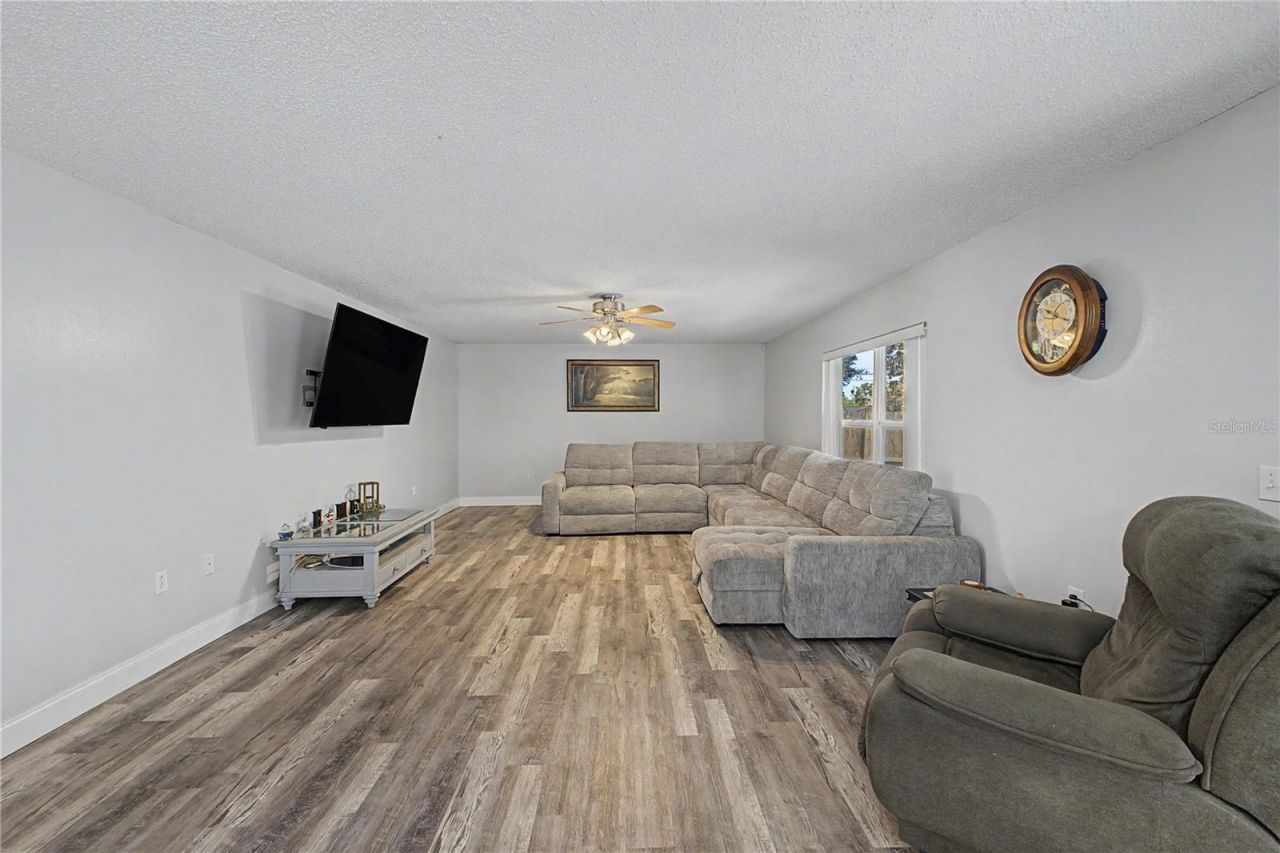 1382 Larkin Road , Spring Hill, FL 34608 Photo