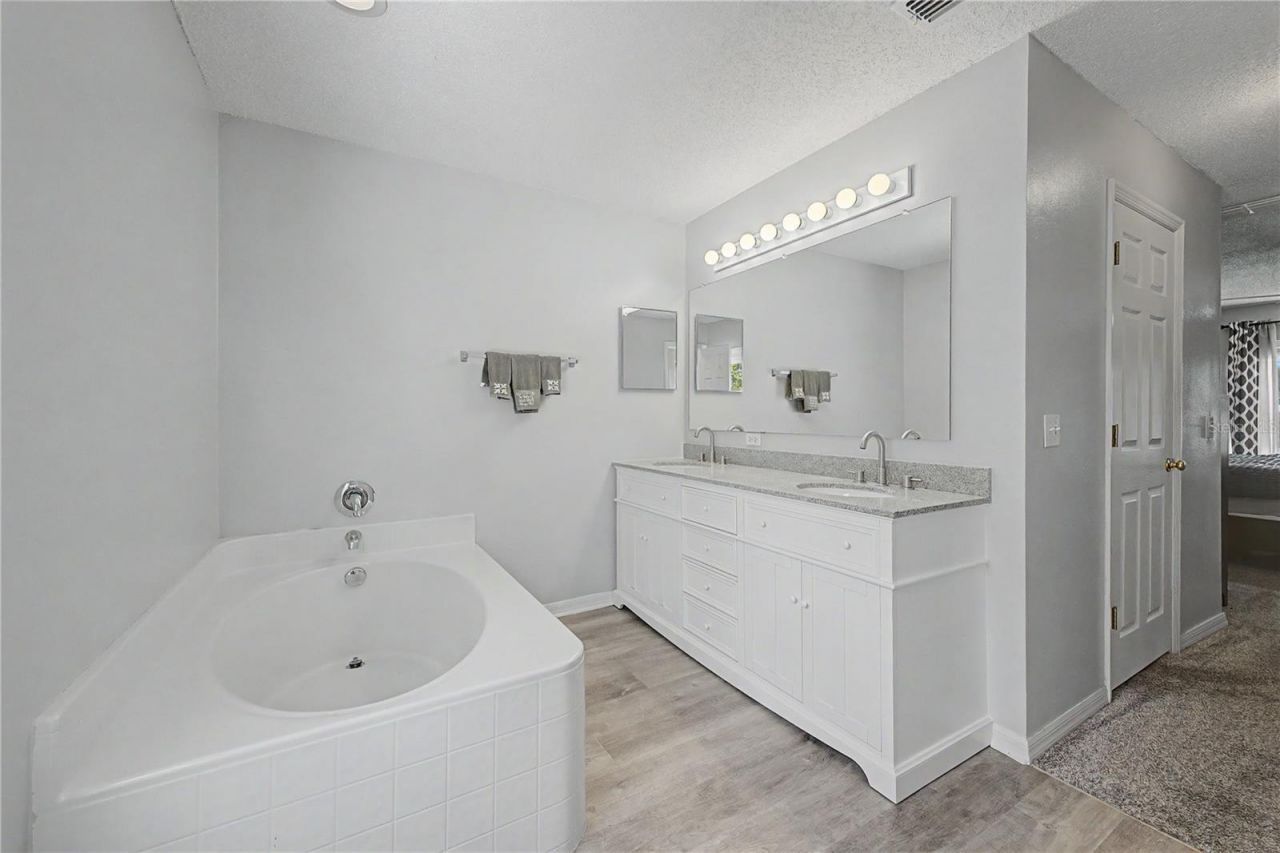 1382 Larkin Road , Spring Hill, FL 34608 Photo