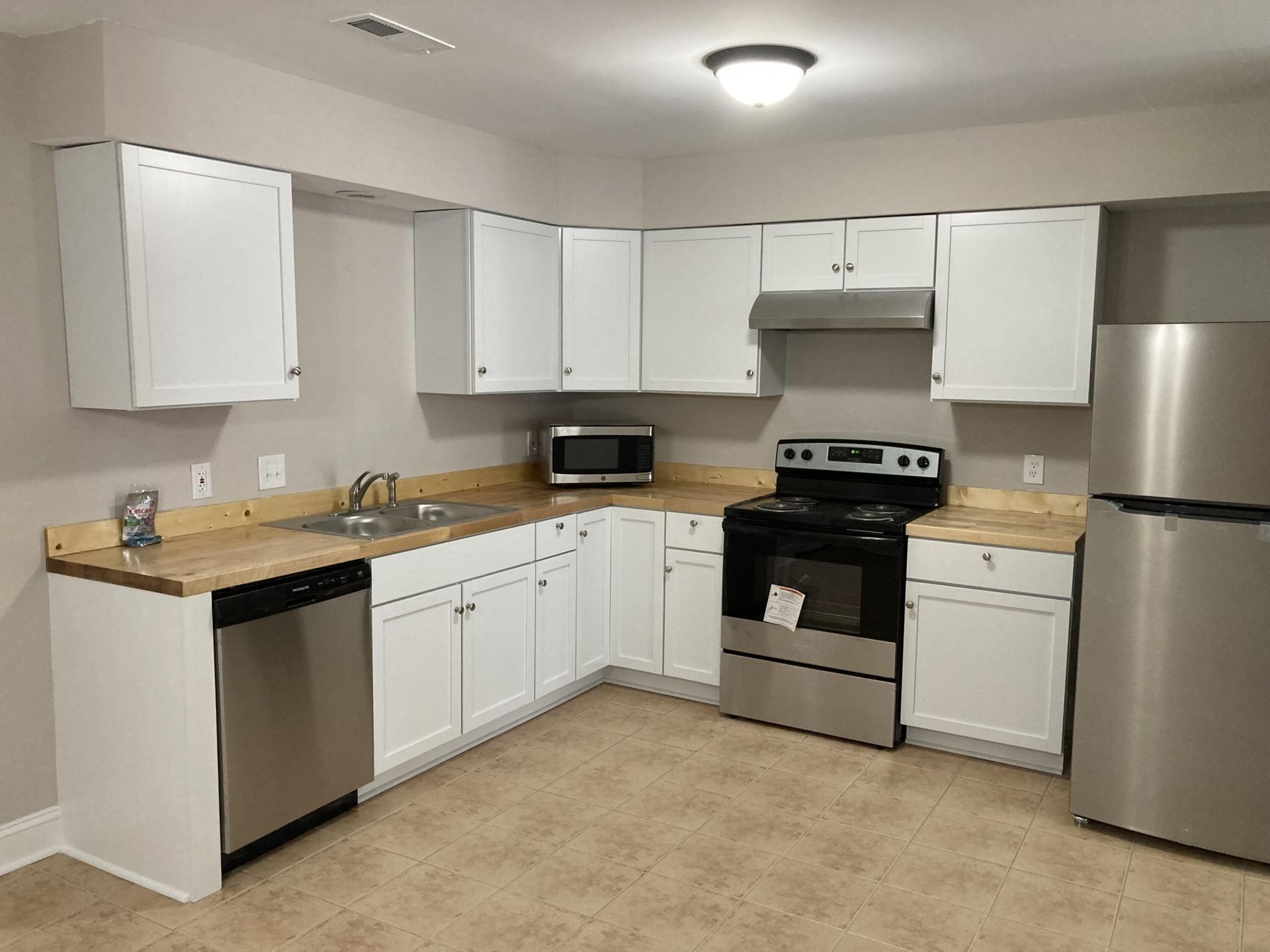 1290 Sumner Avenue Photo 4
