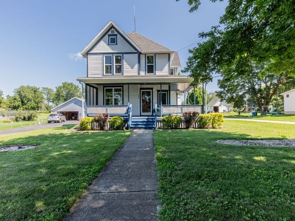 309 E Van Buren Street , Ohio, IL 61349