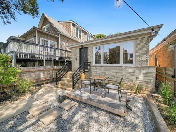 4605 N Harding Avenue , Chicago, IL 60625