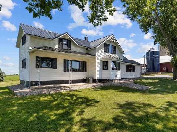 N5964 DIVISION ROAD, Cecil, WI 54111