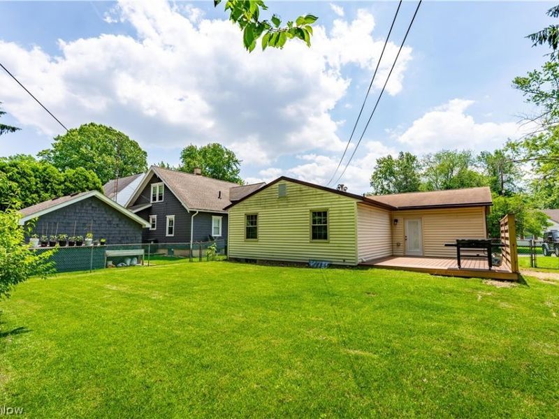 2111 34th Street NW, Canton, OH 44709 Photo 4