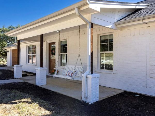 1011 Santa Fe TRL, Horseshoe Bay, TX 78657
