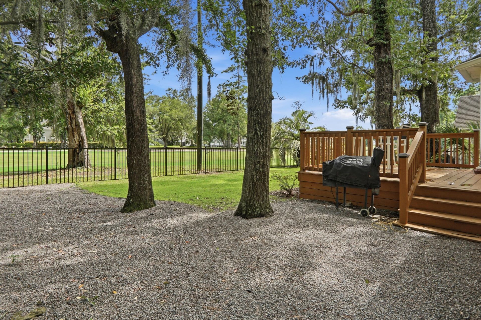 1 Oatly Circle Photo 42