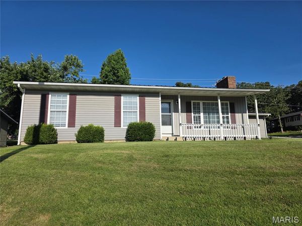 1605 McCutchen Road, Rolla, MO 65401