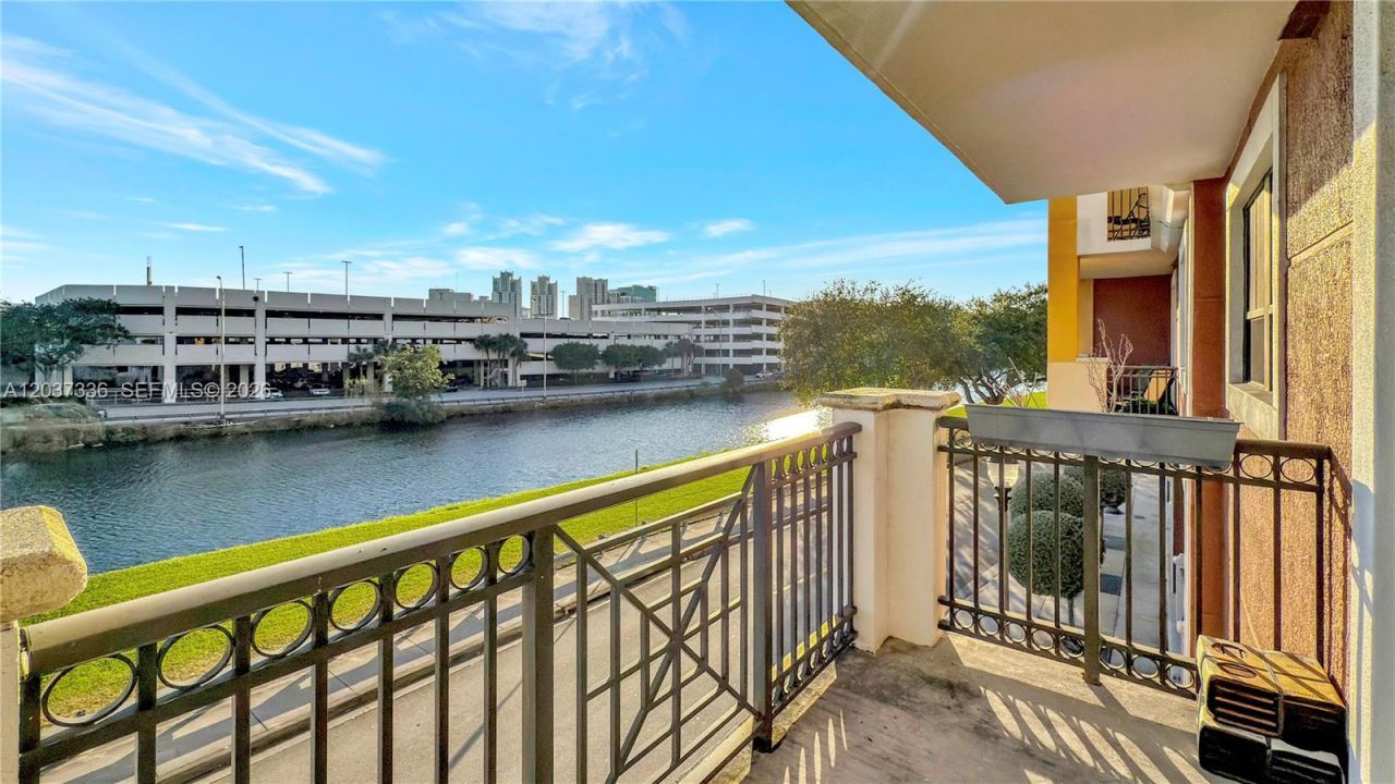 8390 SW 72 , Unit 106, Miami, FL 33143 Photo