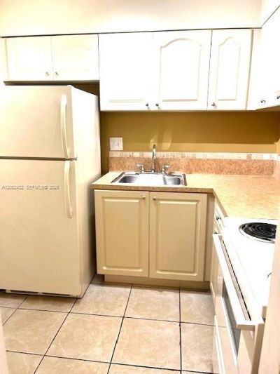9477 SW 76th St , Unit O4, Miami, FL 33173 Photo