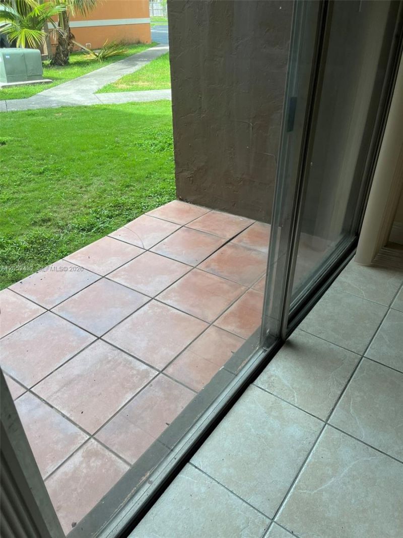 9477 SW 76th St , Unit O4, Miami, FL 33173 Photo