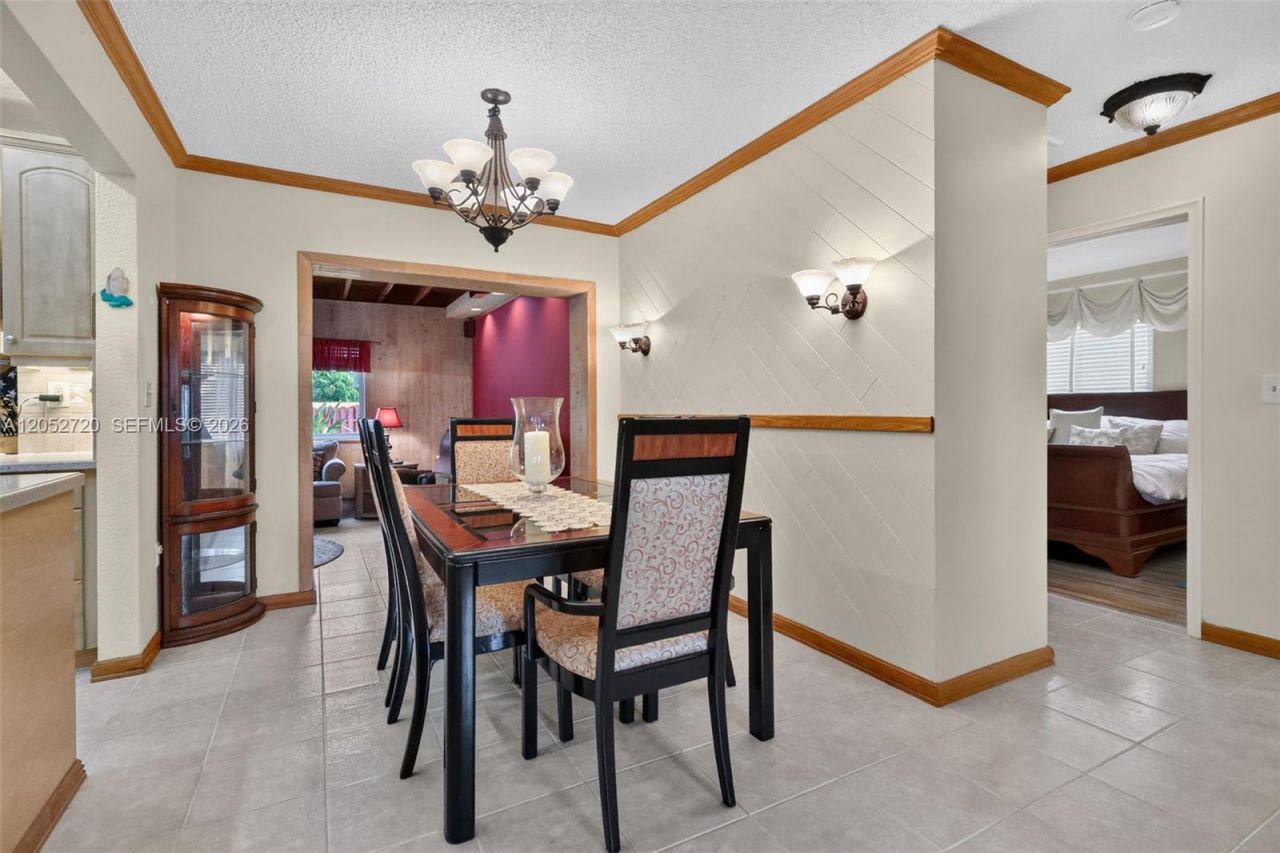 6361 Scott St , Hollywood, FL 33024 Photo