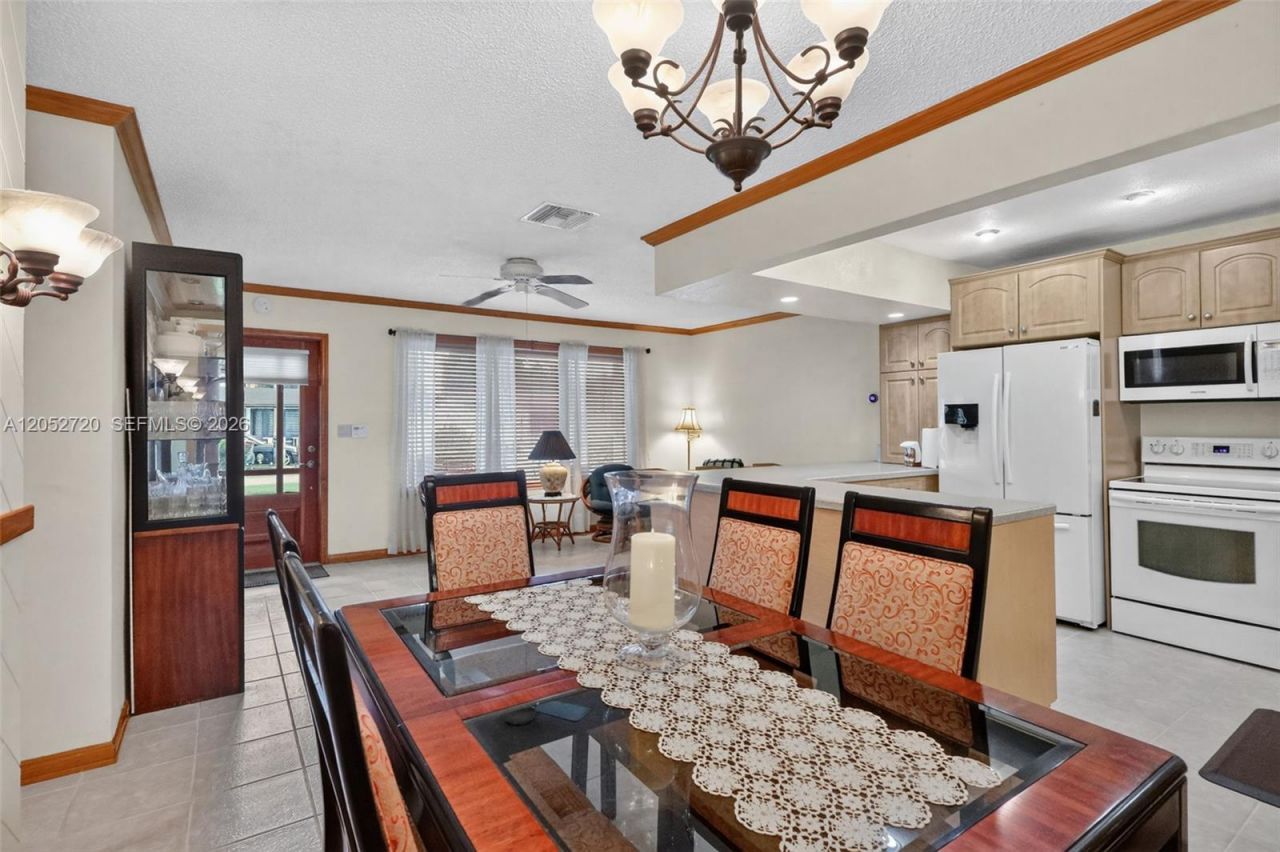 6361 Scott St , Hollywood, FL 33024 Photo
