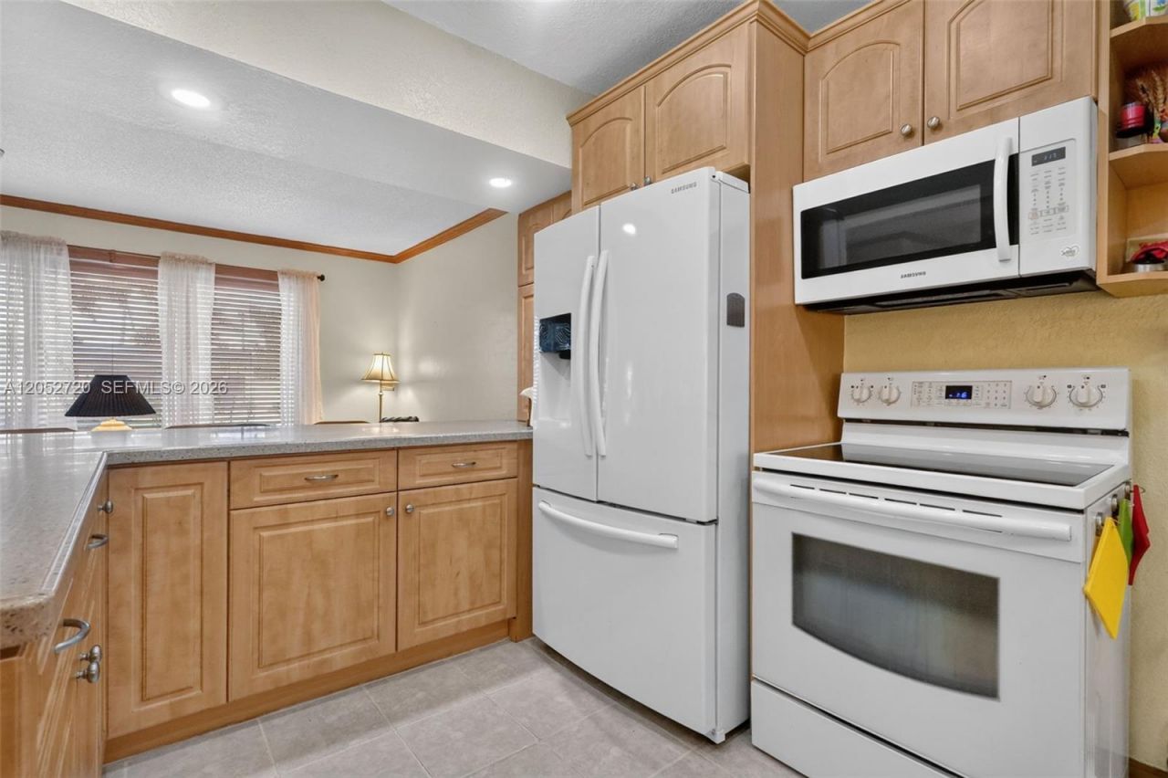 6361 Scott St , Hollywood, FL 33024 Photo