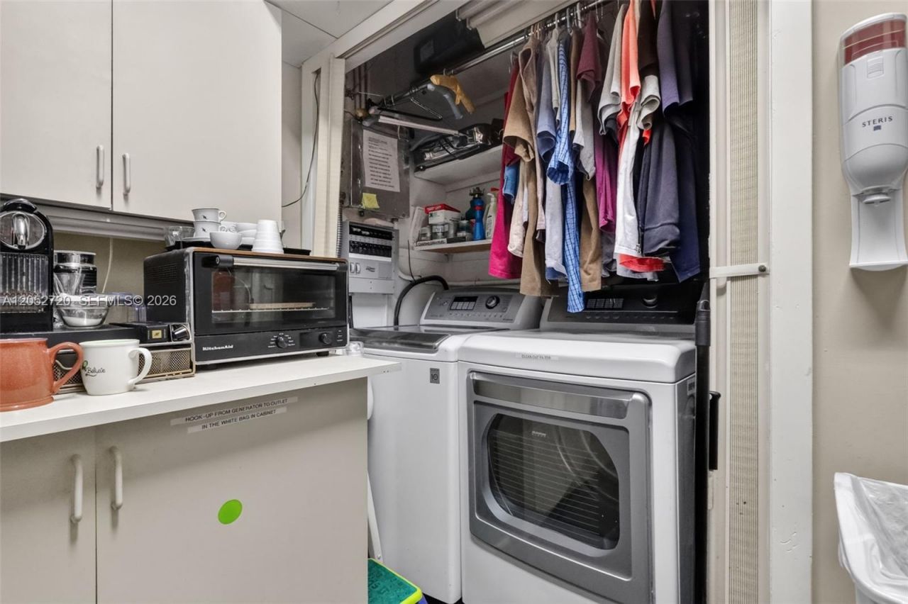 6361 Scott St , Hollywood, FL 33024 Photo