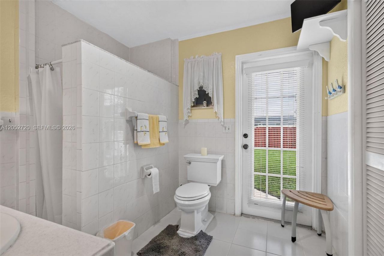 6361 Scott St , Hollywood, FL 33024 Photo
