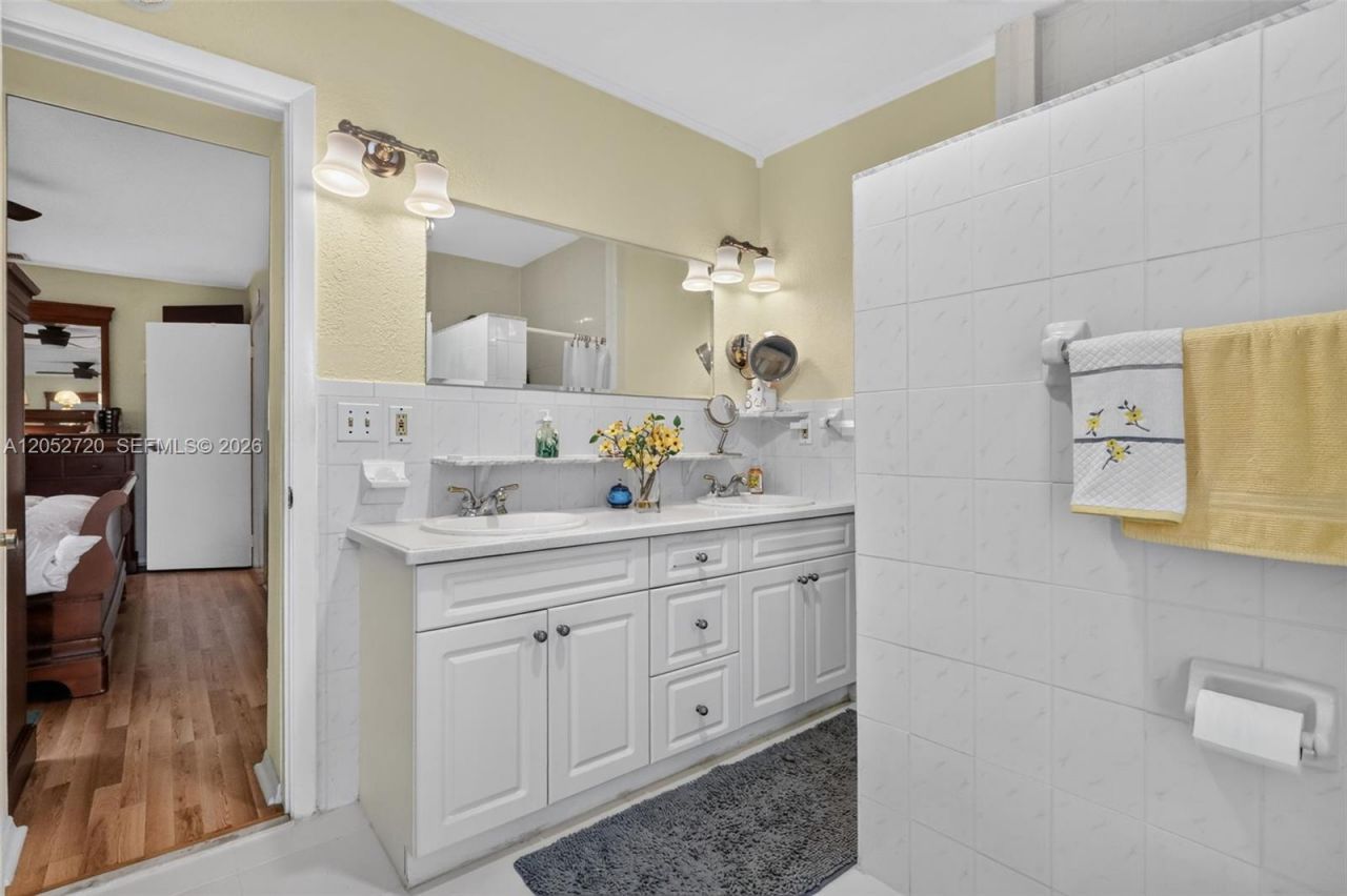 6361 Scott St , Hollywood, FL 33024 Photo