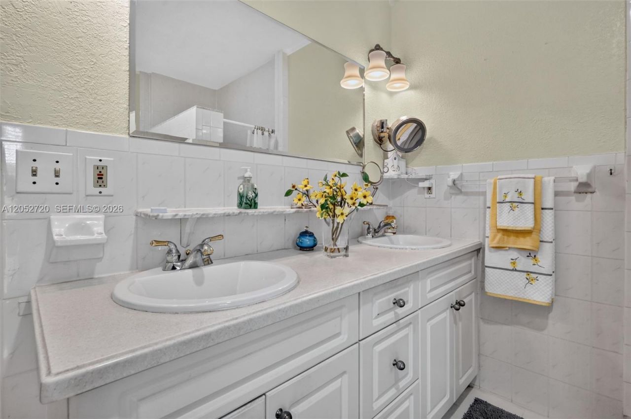 6361 Scott St , Hollywood, FL 33024 Photo