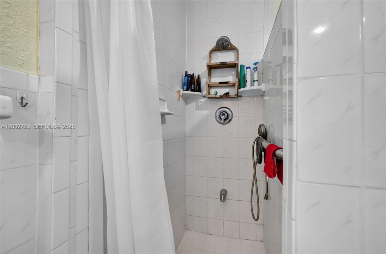 6361 Scott St , Hollywood, FL 33024 Photo
