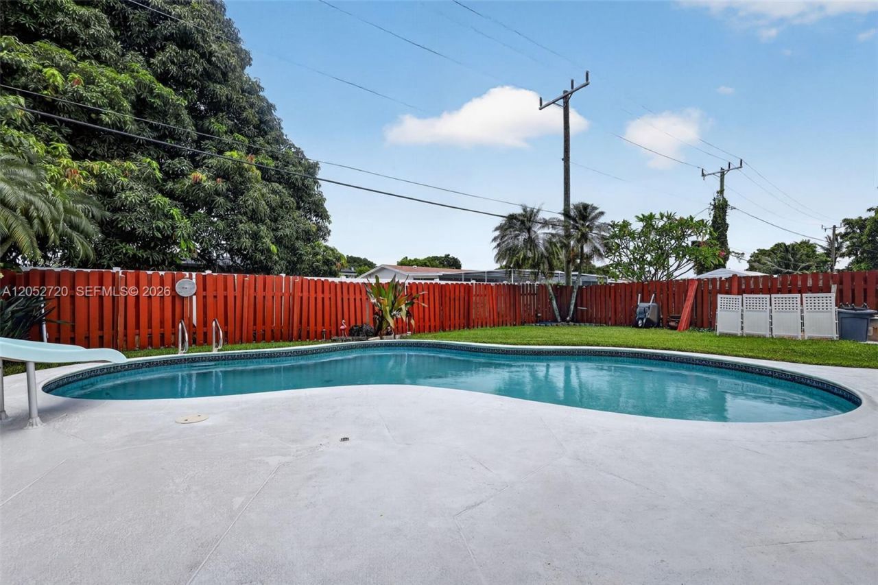 6361 Scott St , Hollywood, FL 33024 Photo