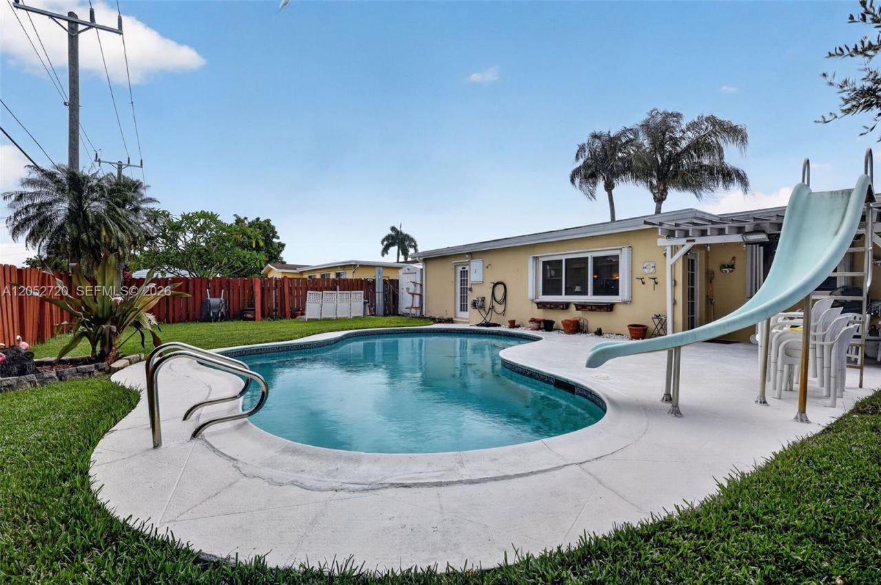 6361 Scott St , Hollywood, FL 33024 Photo
