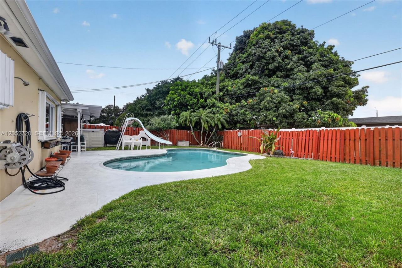 6361 Scott St , Hollywood, FL 33024 Photo