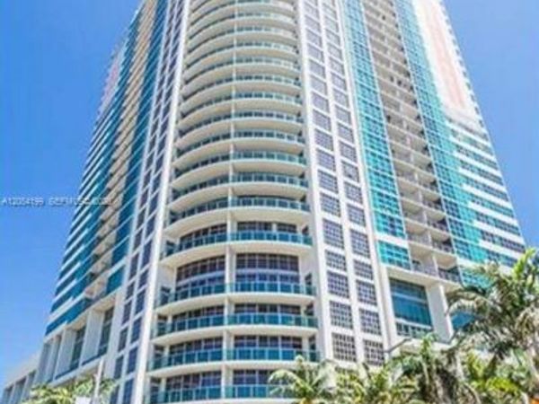 3301 NE 1 AV , Unit L0205, Miami, FL 33137