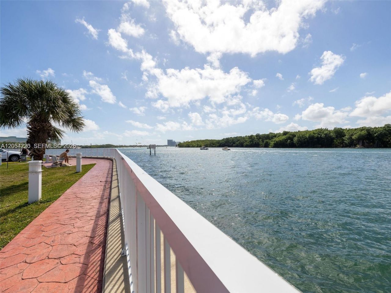 500 Bayview Dr, Unit 232, Sunny Isles Beach, FL 33160 Photo