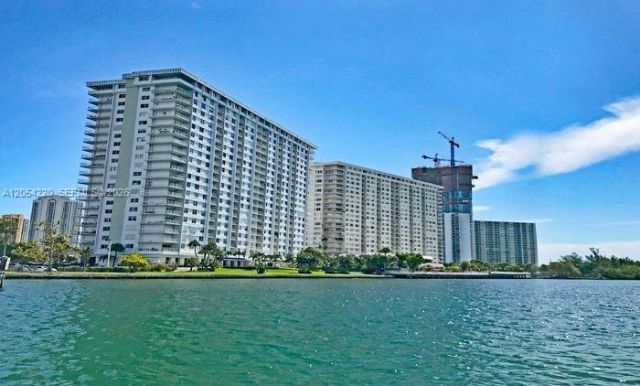 500 Bayview Dr, Unit 232, Sunny Isles Beach, FL 33160 Photo