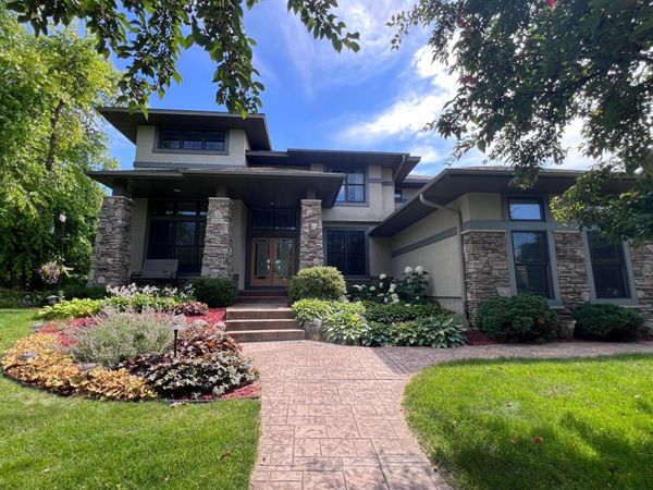 18897 Explorer Trail , Eden Prairie, MN 55347