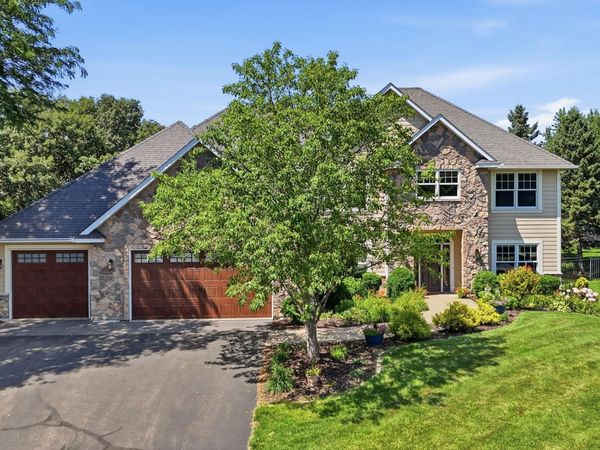869 Mendakota Court, Mendota Heights, MN 55120