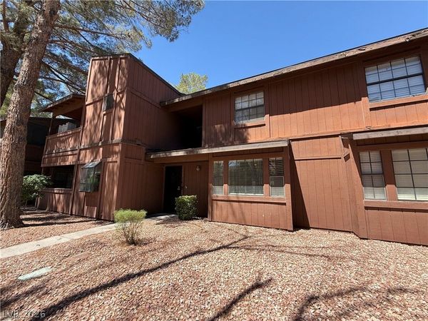 5923 Laredo Street , Las Vegas, NV 89146