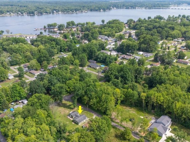17632 Laurel Avenue, Lake Milton, OH 44429 Photo 9