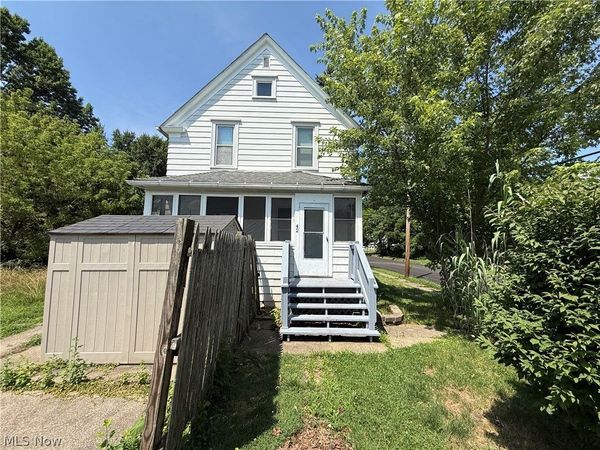 42 Paris Avenue , Akron, OH 44301