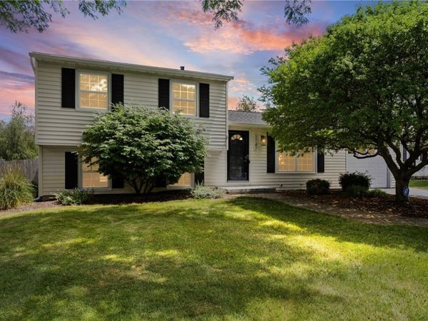 1747 Elmwood Circle , Farmington, NY 14425