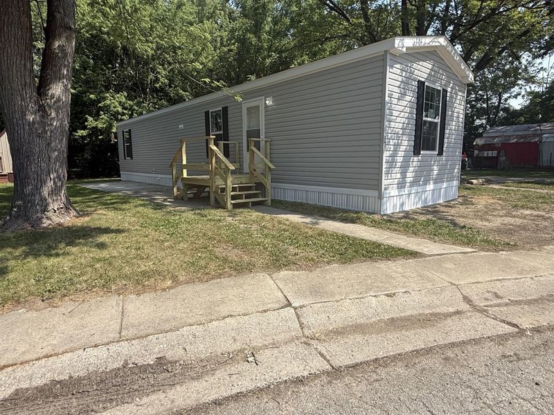 200 N Knoxville Avenue, Unit 16, Saint Marys, OH 45885 Photo 1