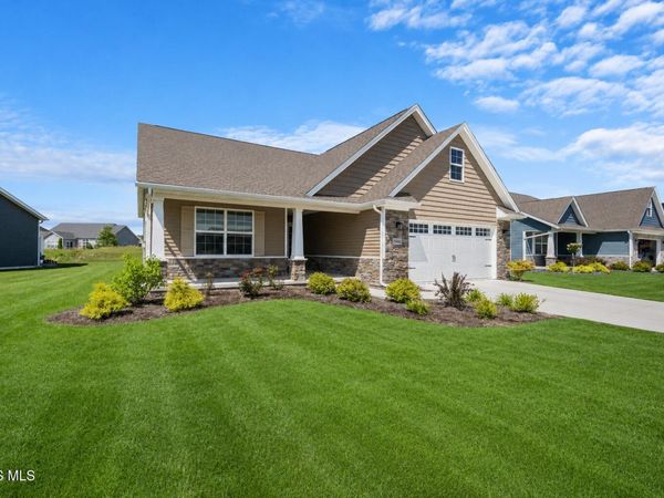 15683 Sunset Maple Drive , Perrysburg, OH 43551
