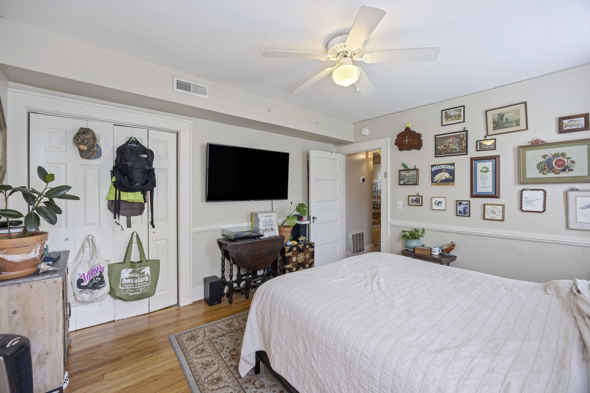 11 Smith Street Photo 12