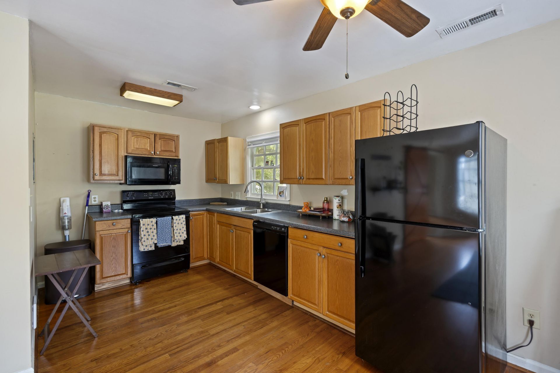 11 Smith Street Photo 43