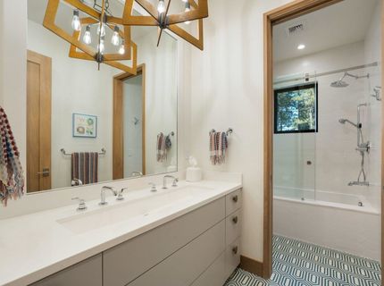 265 Laura Knight , Truckee, CA 96161 Photo