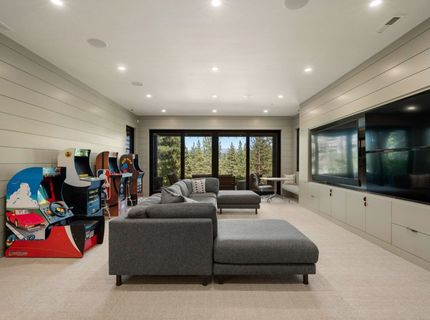 265 Laura Knight , Truckee, CA 96161 Photo